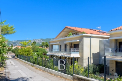 Apartment for sale in TOULON  - 4 rooms - 188 m&sup2; 