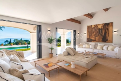 House for sale in GRIMAUD  - 8 rooms - 281 m&sup2; 