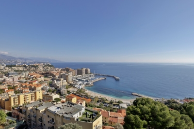 Apartment for sale in CAP-D'AIL  - 7 rooms - 144 m&sup2; 