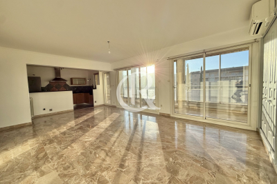 Apartment for sale in HYÈRES  - 4 rooms - 105 m&sup2; 