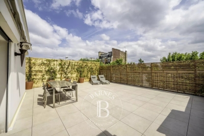 Apartment for sale in NEUILLY SUR SEINE  - 7 rooms - 195 m&sup2; 