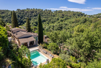 House for sale in VALBONNE  - 5 rooms - 150 m&sup2; 