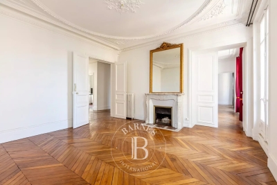 Apartment for sale in BOULOGNE BILLANCOURT  - 5 rooms - 113 m&sup2; 