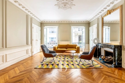 Apartment for sale in PARIS 8EME  - 6 rooms - 143 m&sup2; 