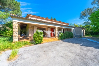 House for sale in LES VANS  - 3 rooms - 95 m&sup2; 