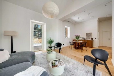 Apartment for sale in AIX-EN-PROVENCE  - 3 rooms - 62 m&sup2; 