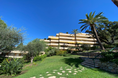 Apartment for sale in JUAN-LES-PINS  - 2 rooms - 51 m&sup2; 