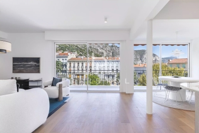 Apartment for sale in BEAULIEU-SUR-MER  - 3 rooms - 88 m&sup2; 