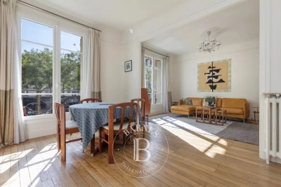 Apartment for sale in PARIS 15EME  - 5 rooms - 95 m&sup2; 