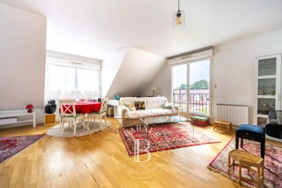 Apartment for sale in LE CHESNAY-ROCQUENCOURT  - 2 rooms - 71 m&sup2; 