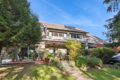 House for sale in MAISONS LAFFITTE  - 8 rooms - 221 m&sup2; 