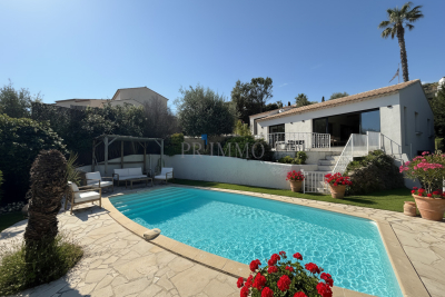 House for sale in LES ISSAMBRES  - 5 rooms - 145 m&sup2; 