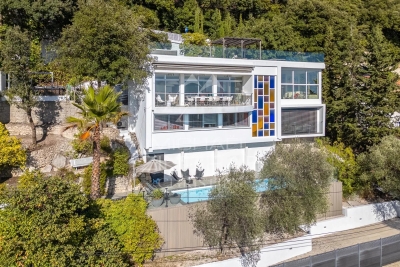 House for sale in GRASSE  - 7 rooms - 172 m&sup2; 