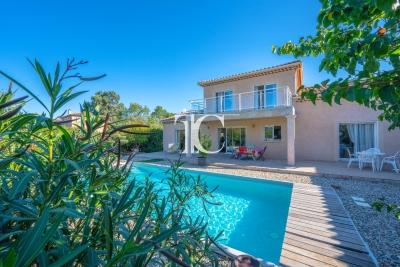 House for sale in LES VANS  - 5 rooms - 150 m&sup2; 