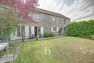 House for sale in ST NOM LA BRETECHE  - 6 rooms - 165 m&sup2; 