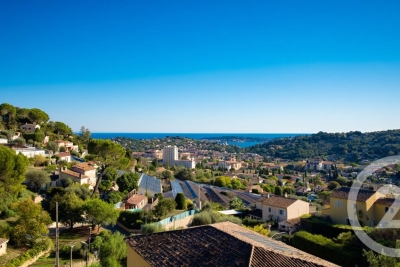 House for sale in VALLAURIS  - 3 rooms - 120 m&sup2; 