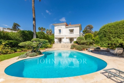 House for sale in CAP D'ANTIBES   - 293 m&sup2; 