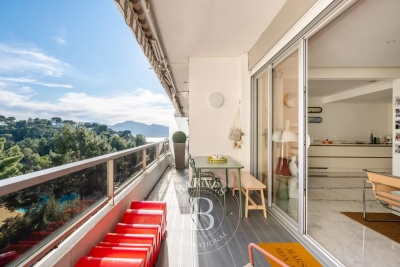 Apartment for sale in MARSEILLE 8EME  - 4 rooms - 134 m&sup2; 