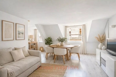 Apartment for sale in PARIS 8EME  - 2 rooms - 45 m&sup2; 