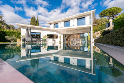 House for sale in ST-PAUL-DE-VENCE  - 5 rooms - 230 m&sup2; 