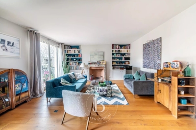 Apartment for sale in NEUILLY SUR SEINE  - 5 rooms - 119 m&sup2; 