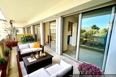 Apartment for sale in JUAN-LES-PINS  - 3 rooms - 73 m&sup2; 