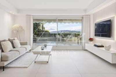 Apartment for sale in CANNES  - 2 rooms - 78 m&sup2; 