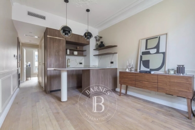 Apartment for sale in PARIS 8EME  - 2 rooms - 29 m&sup2; 