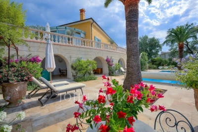 House for sale in VENCE  - 8 rooms - 321 m&sup2; 