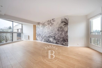 Apartment for sale in LE CHESNAY-ROCQUENCOURT  - 5 rooms - 95 m&sup2; 