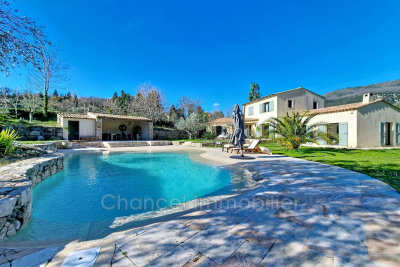 House for sale in GRASSE  - 5 rooms - 164 m&sup2; 